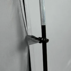 McKINLEY Fam-Zelt Family 20.6 15 McKINLEY Fam-Zelt Family 20.6 -Feinbier Unterwegs Geschäft 289501 901 BILD06 20221117