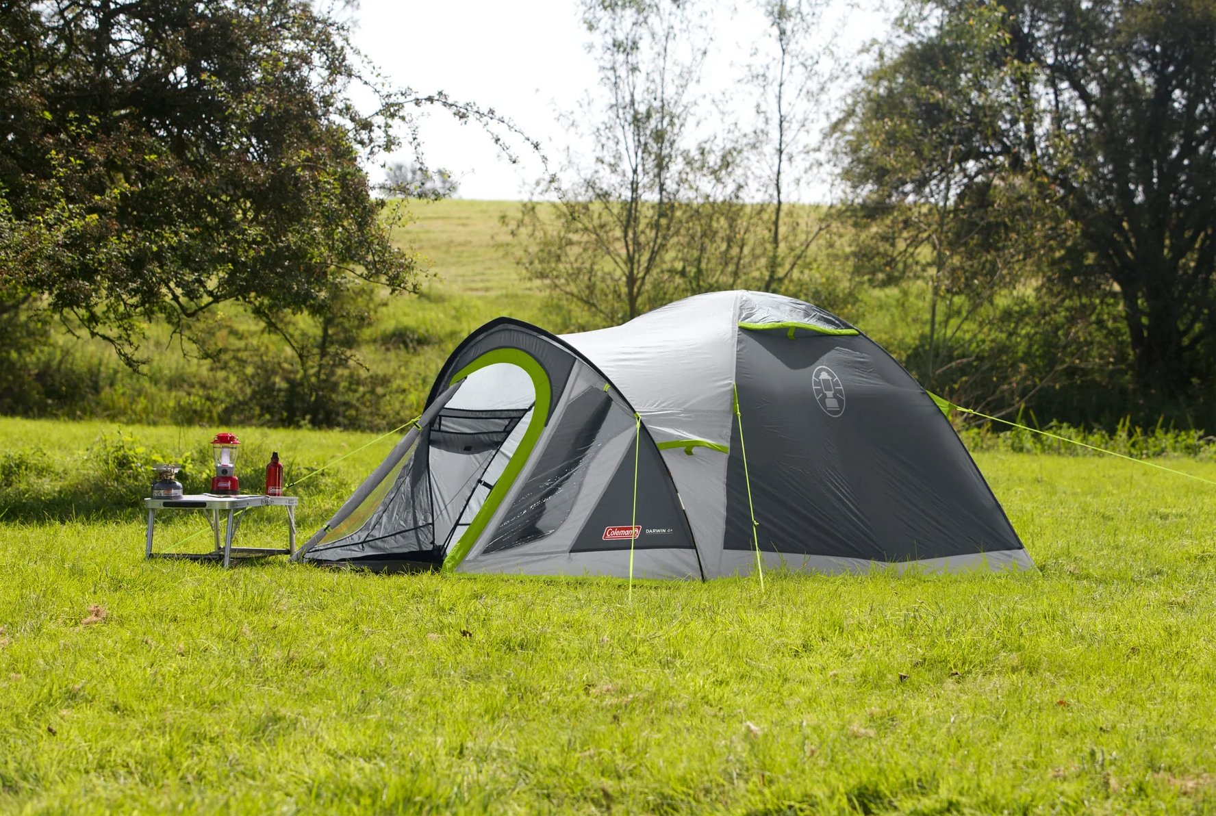 Titelseite -Feinbier Unterwegs Geschäft ColemanDarwin3PersonPlusTent